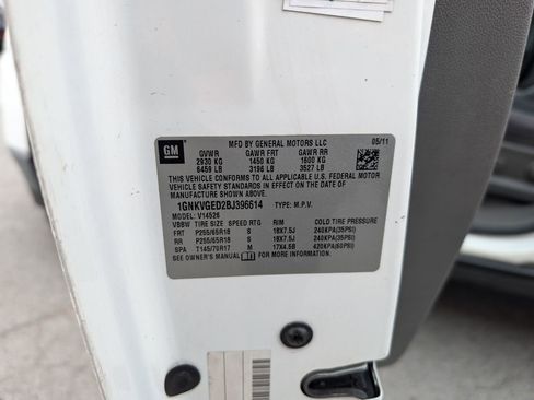 Used 2011 Chevrolet Traverse LT image 24