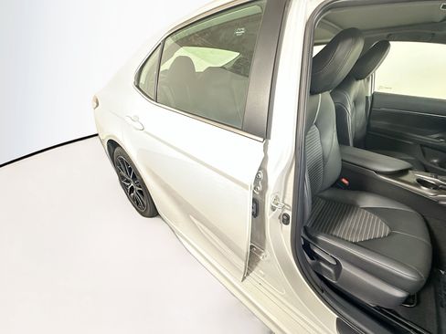 Used 2024 Toyota Camry SE w/ Convenience Package FWD image 28