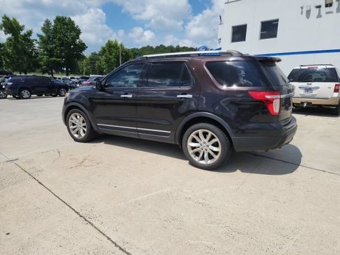 Used 2013 Ford Explorer XLT FWD image 11