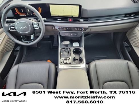 New 2026 Kia Carnival EX FWD image 18