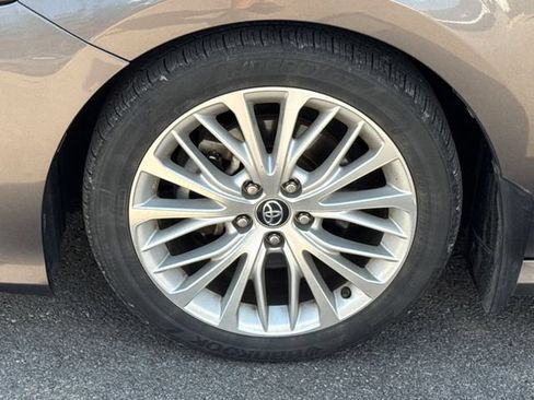 Used 2019 Toyota Camry XLE w/ Driver Assist Package FWD image 25