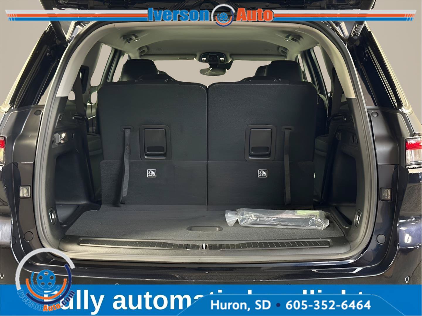 Used 2023 Jeep Grand Cherokee L Limited AWD/4WD image 11