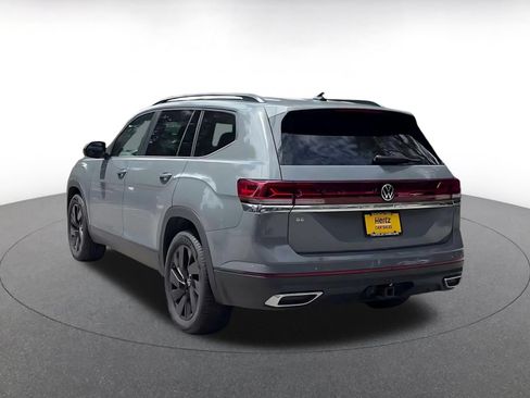 Used 2026 Volkswagen Atlas SE FWD image 10