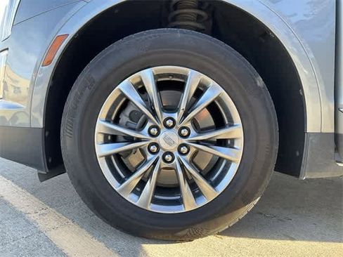 Used 2023 Cadillac XT5 Premium Luxury image 11