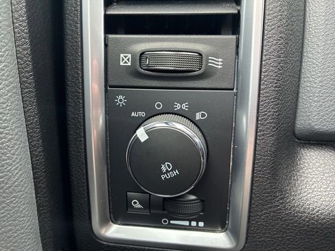 Used 2020 RAM 1500 Classic Warlock w/ Electronics Group image 18