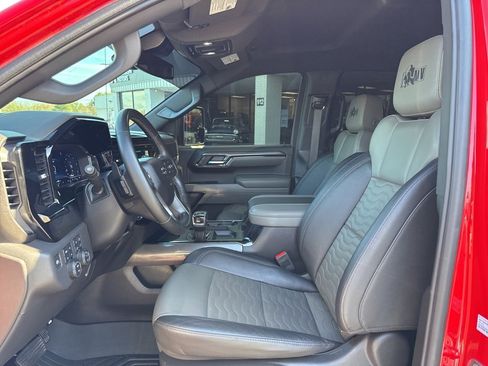 Used 2023 Chevrolet Silverado 1500 ZR2 image 17