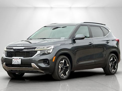 Used 2024 Kia Seltos EX FWD image 7