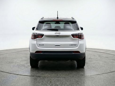 Used 2025 Jeep Compass Limited AWD/4WD image 7