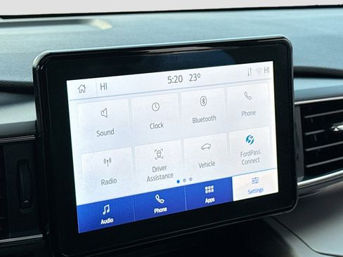 Used 2022 Ford Explorer XLT w/ Equipment Group 202A image 10