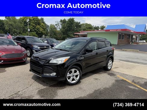 Used 2016 Ford Escape SE w/ Equipment Group 201A FWD image 1