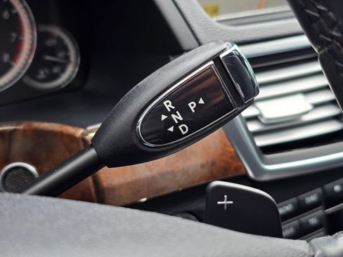 Used 2012 Mercedes-Benz E 350 Sedan image 27