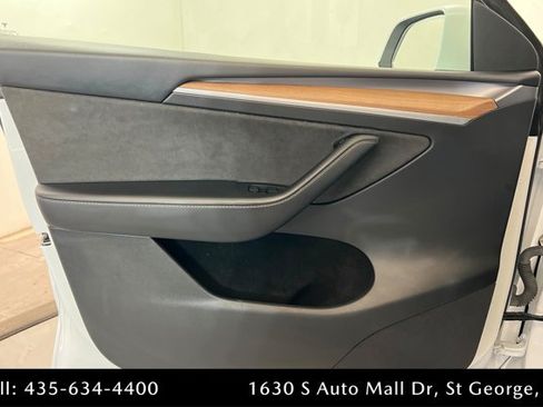 Used 2023 Tesla Model Y Performance AWD/4WD image 14