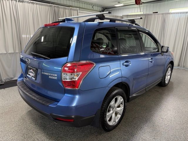 Used 2016 Subaru Forester 2.5i Premium w/ All-Weather Package AWD/4WD image 4