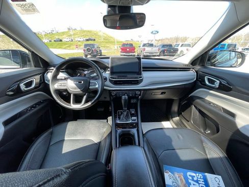 Certified 2022 Jeep Compass Limited w/ Sun and Sound Group image 31