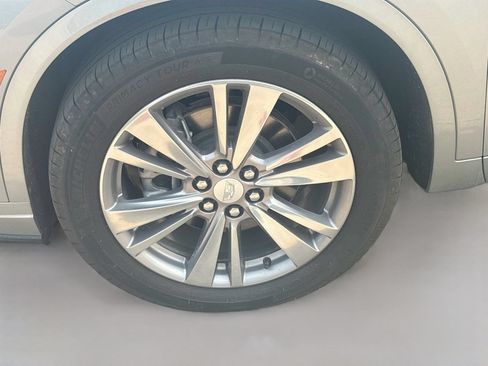 Used 2025 Cadillac XT6 Premium Luxury w/ LPO, Floor Liner Package AWD/4WD image 30