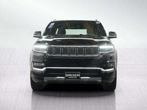 Used 2023 Jeep Grand Wagoneer Series III AWD/4WD image 8