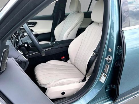 Used 2024 Mercedes-Benz E 350 4MATIC Sedan image 27