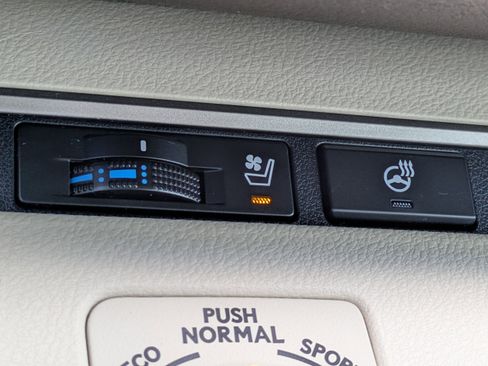 Used 2018 Lexus ES 350 w/ Premier Package FWD image 21