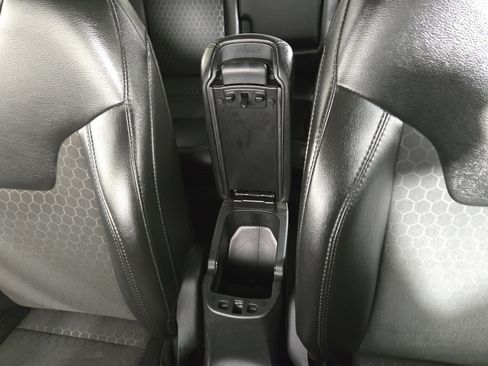 Certified 2021 Jeep Compass Altitude image 28