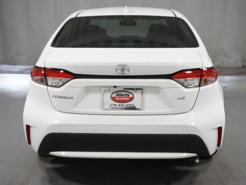 Certified 2022 Toyota Corolla LE FWD image 7