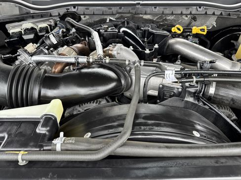 Used 2019 Ford F250 XLT w/ XLT Premium Package AWD/4WD image 32
