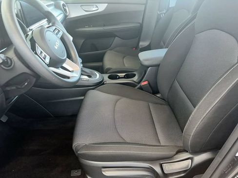 Certified 2024 Kia Forte LXS w/ LXS Technology Package FWD image 15