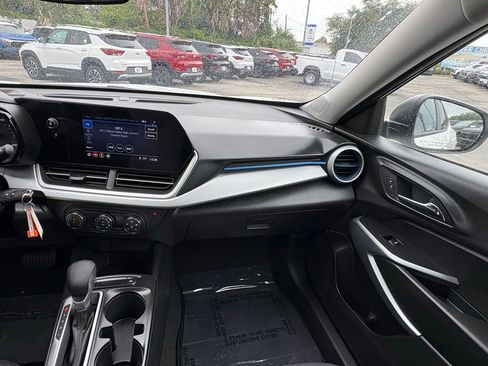 Used 2025 Chevrolet Trax LS FWD image 14