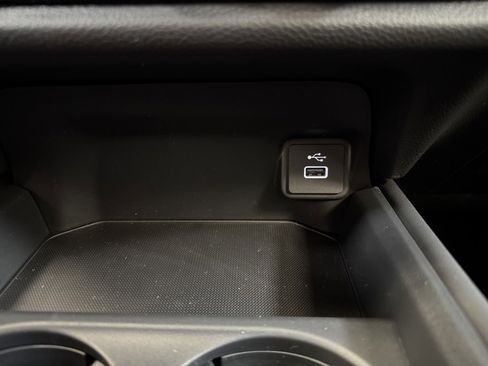 Used 2025 Honda HR-V Sport image 32