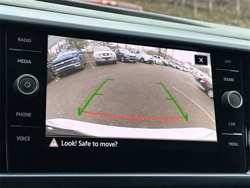 Used 2022 Volkswagen Taos SE image 13