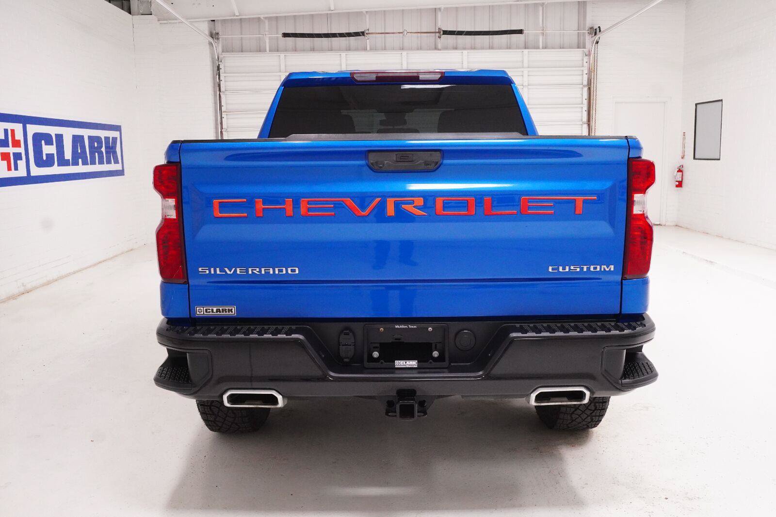 Used 2024 Chevrolet Silverado 1500 Custom Trail Boss AWD/4WD image 26