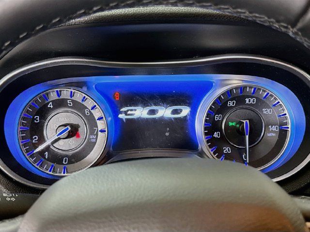 Used 2022 Chrysler 300 Touring L w/ Popular Equipment Group RWD image 13