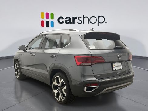 Used 2022 Volkswagen Taos SEL w/ Panoramic Sunroof Package AWD/4WD image 3