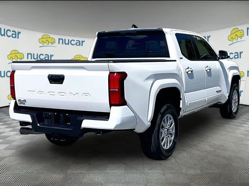Used 2026 Toyota Tacoma SR5 AWD/4WD image 6