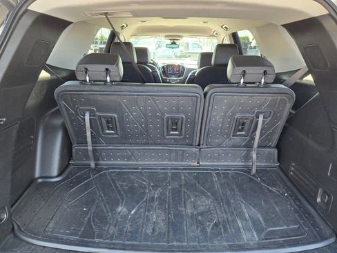 Used 2021 Chevrolet Traverse RS w/ LPO, Floor Liner Package FWD image 16