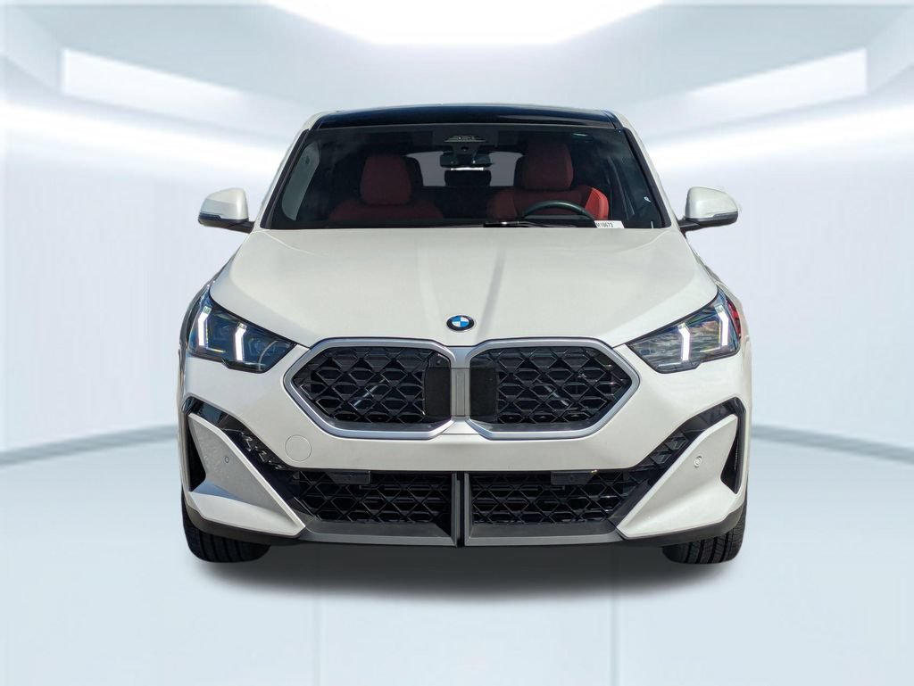 Used 2025 BMW X2 xDrive28i w/ Technology Package AWD/4WD image 8