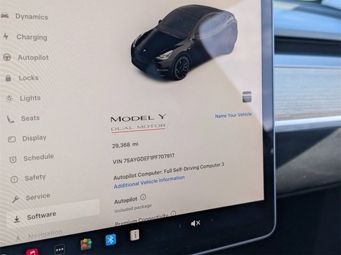 Used 2023 Tesla Model Y Performance image 18