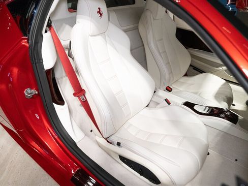 Used 2010 Ferrari 458 Italia Coupe RWD image 34