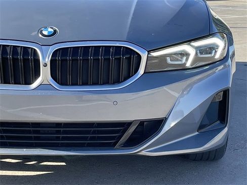 Used 2023 BMW 330i Sedan w/ Premium Package image 7