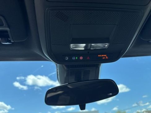 New 2026 Chevrolet Equinox LT AWD/4WD image 11