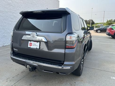 Used 2021 Toyota 4Runner Limited AWD/4WD image 6
