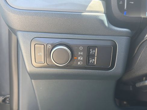 Used 2025 Ford Maverick XL w/ Equipment Group 102A AWD/4WD image 16