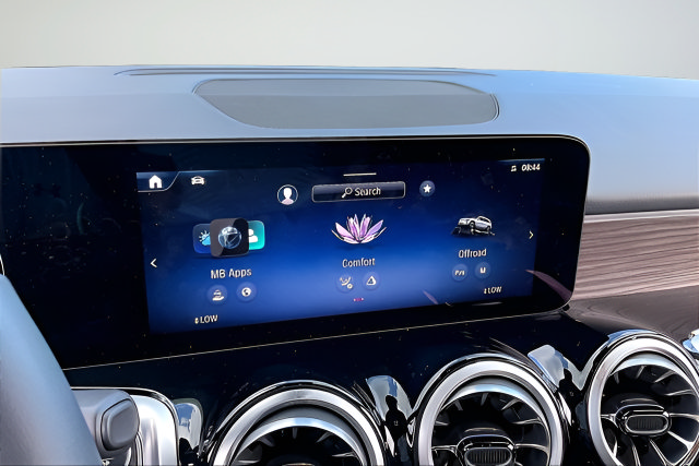 Certified 2026 Mercedes-Benz GLB 250 4MATIC image 22