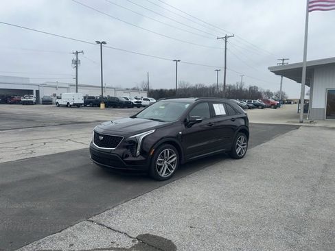 Used 2020 Cadillac XT4 Sport image 2