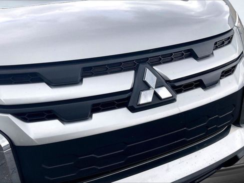 Used 2024 Mitsubishi Outlander Sport ES AWD/4WD image 27