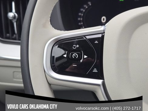 Used 2026 Volvo XC60 B5 Ultra w/ Protection Package Premier AWD/4WD image 28