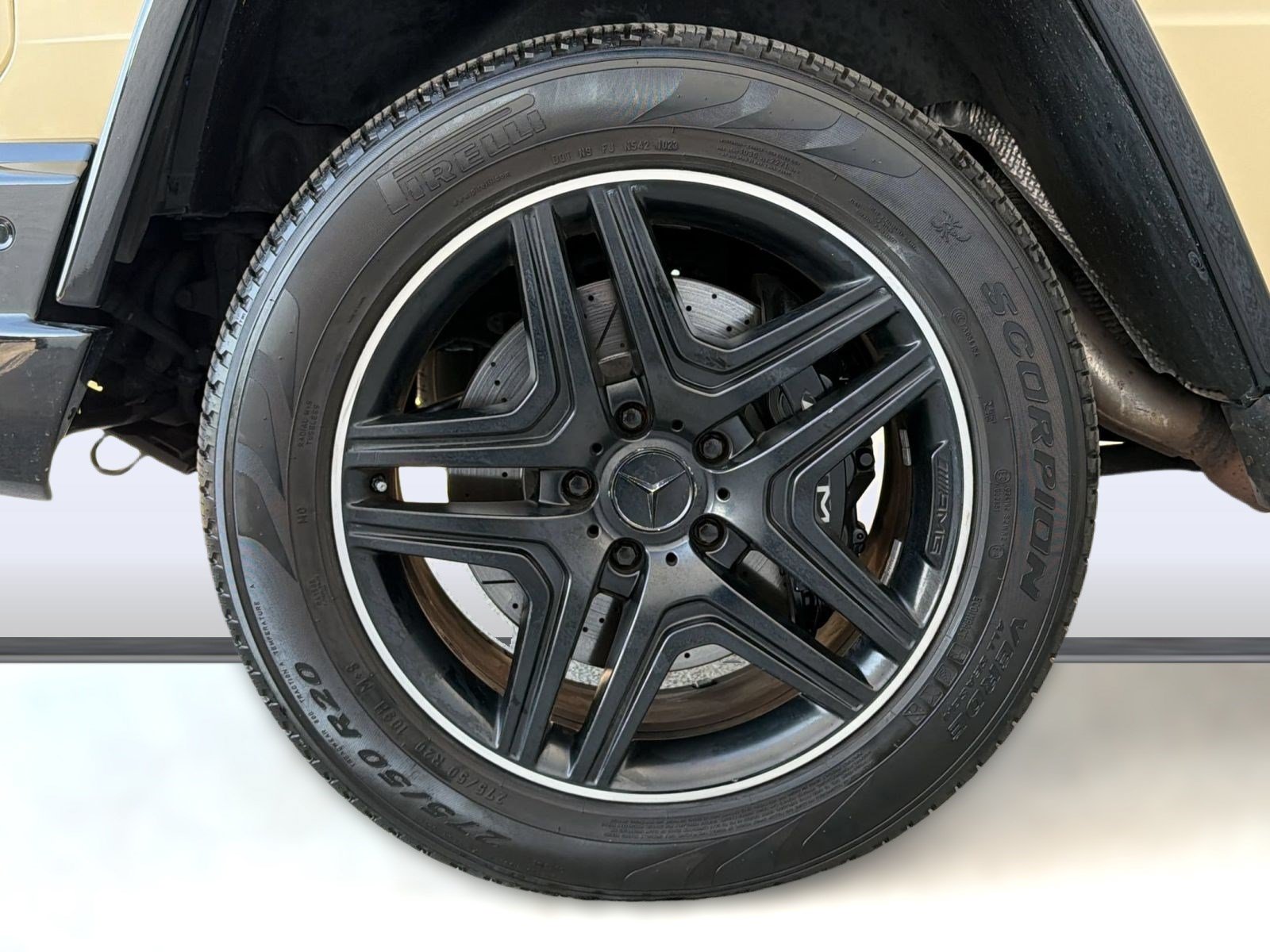 Used 2017 Mercedes-Benz G 63 AMG 4MATIC image 12