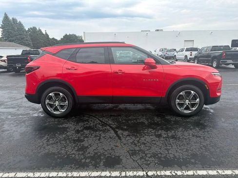 Certified 2024 Chevrolet Blazer LT w/ Convenience Package FWD image 5