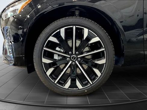 New 2026 Volvo XC60 B5 Ultra w/ Protection Package Premier image 14