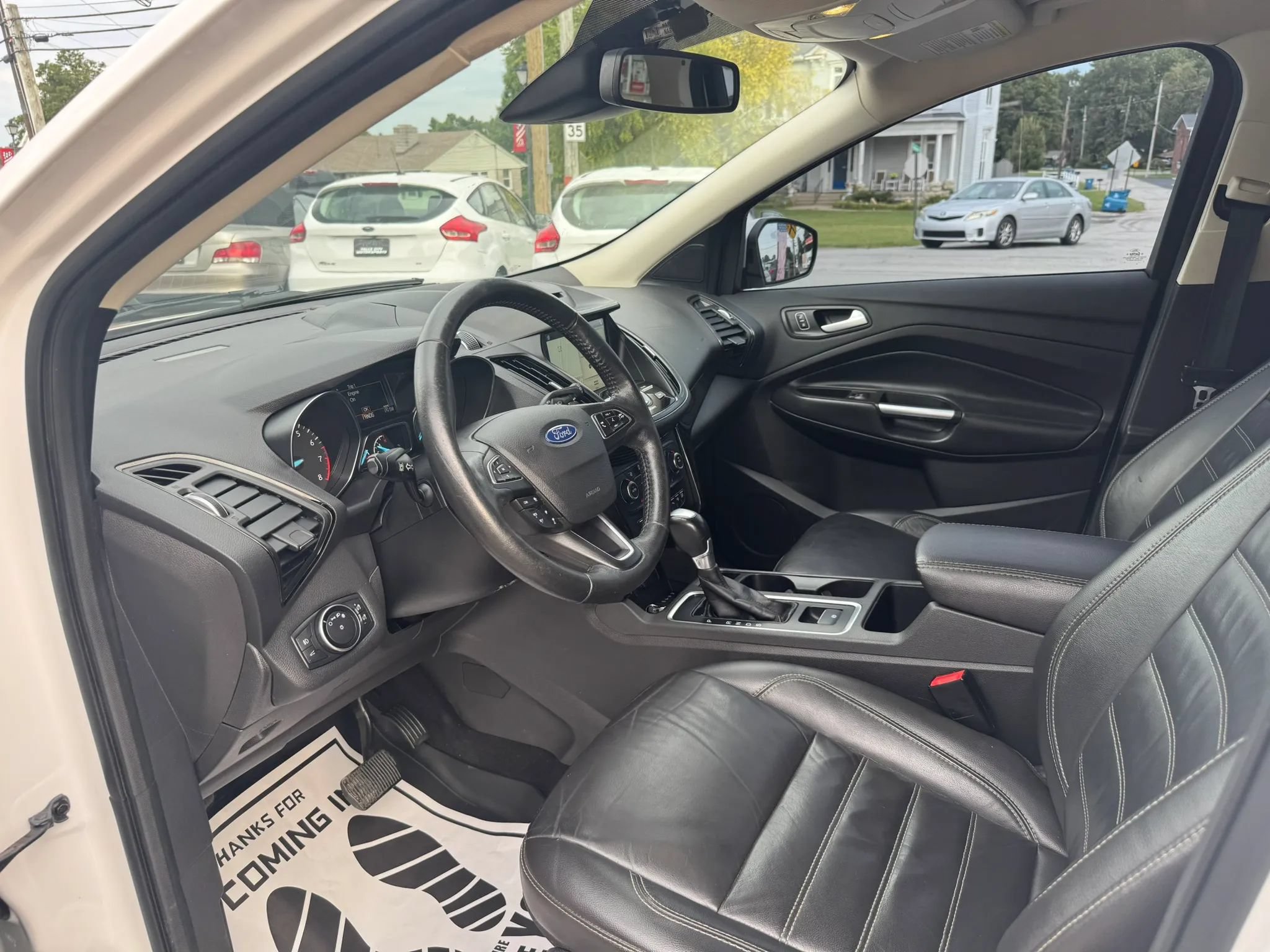 Used 2017 Ford Escape Titanium w/ Equipment Group 301A AWD/4WD image 21