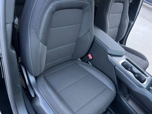 New 2026 Chevrolet Equinox EV LT image 28